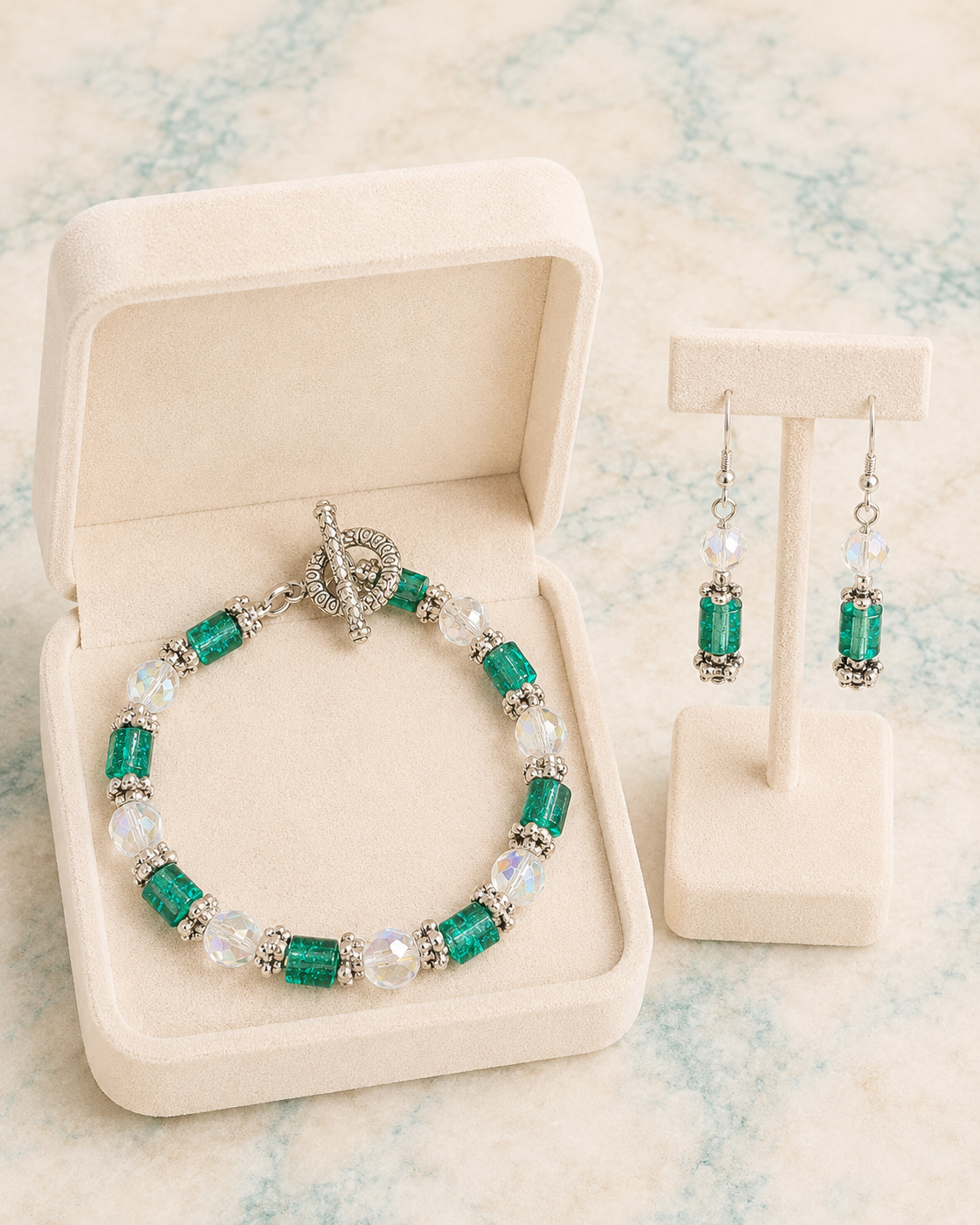 Sparkling Emerald Green & Crystal Glass Bead Bracelet & Earring Set