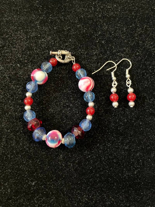 Red, White & Blue Swirl Glass Bead Bracelet + Earrings