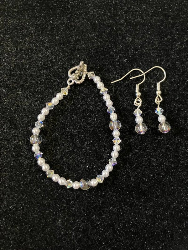 Iridescent Crystal & Pearl Bracelet & Earring Set