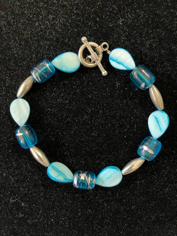 Aqua Teardrop & Blue Cube Glass Bead Bracelet
