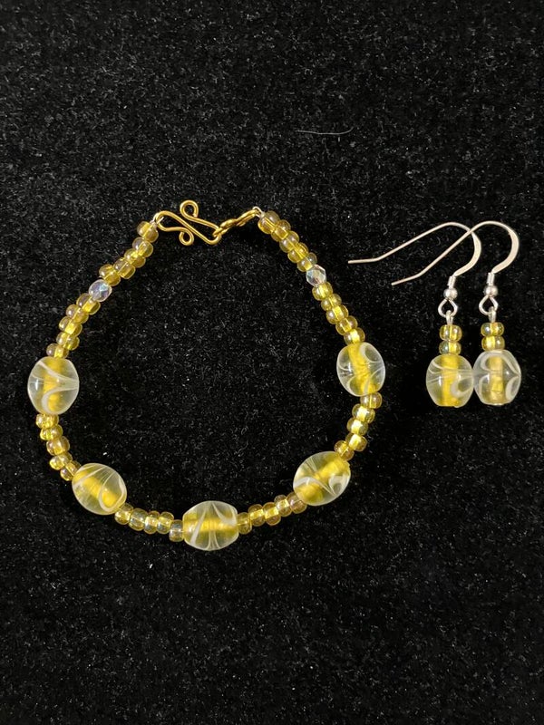 Yellow Cube Swirl Set