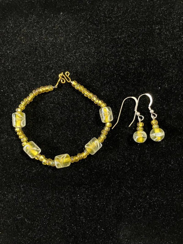 Yellow Orb Swirl Set