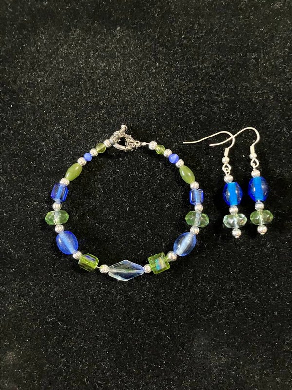 Sparkling Emerald Green & Blue Bead Bracelet & Earring Set