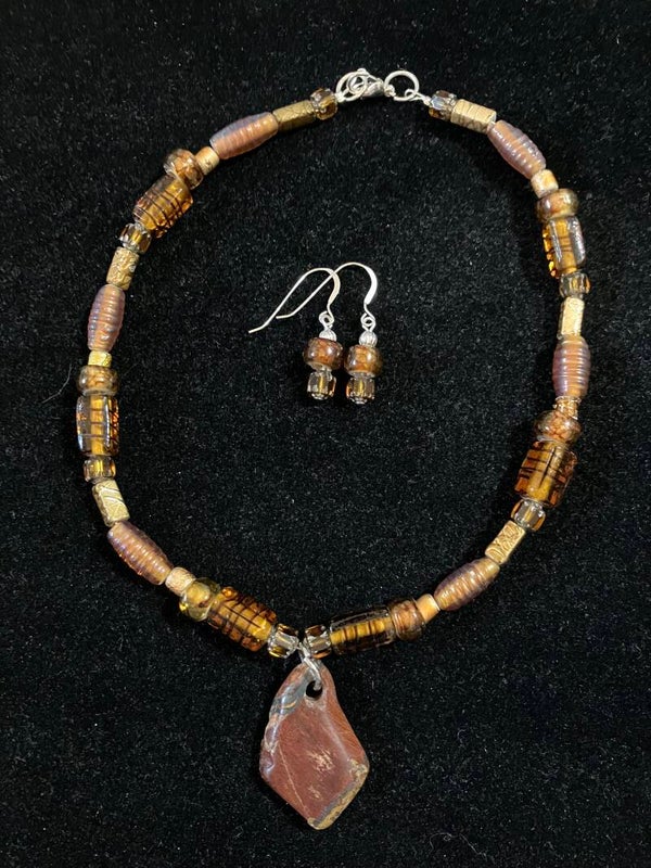 Amber Glow Gemstone Necklace with Matching Earrings