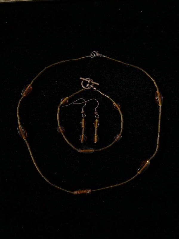 Amber Bronze Elegance – Glass Bead Jewelry Set
