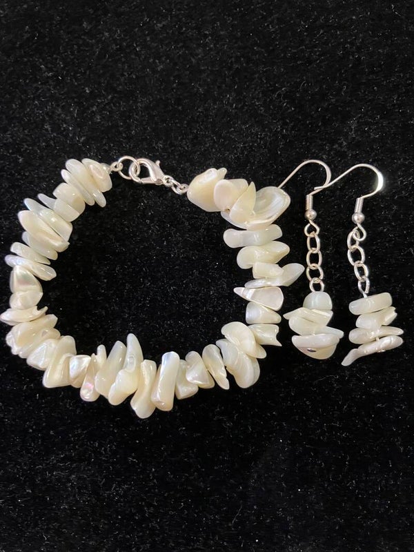 Mother of Pearl Chip Bracelet & Earring
