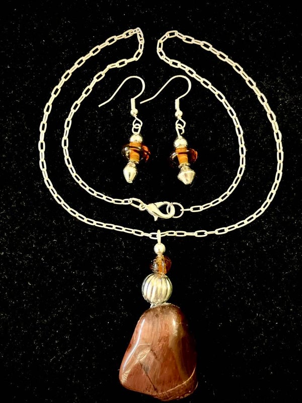 Tiger’s Eye Strength – 18” Pendant Necklace & Earring Set