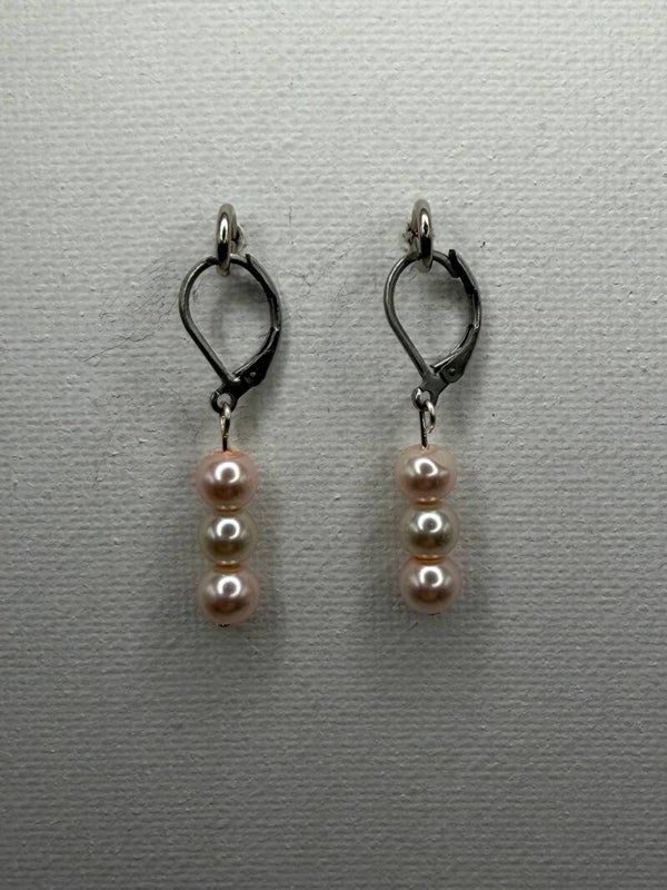 Blush Peach Pearl Stack Earrings