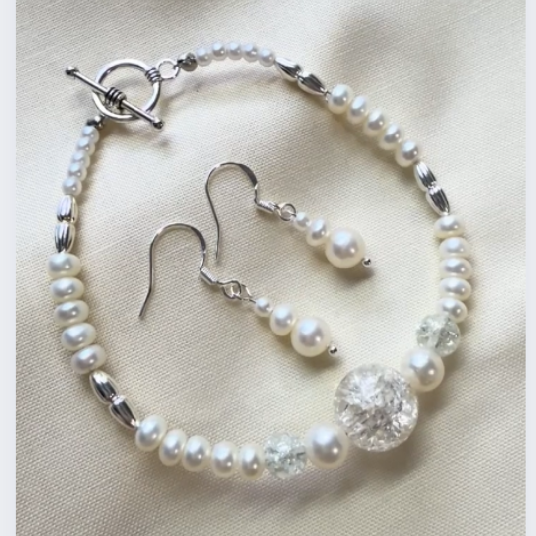 Winter Smoke Pearl Bracelet & Earring Set