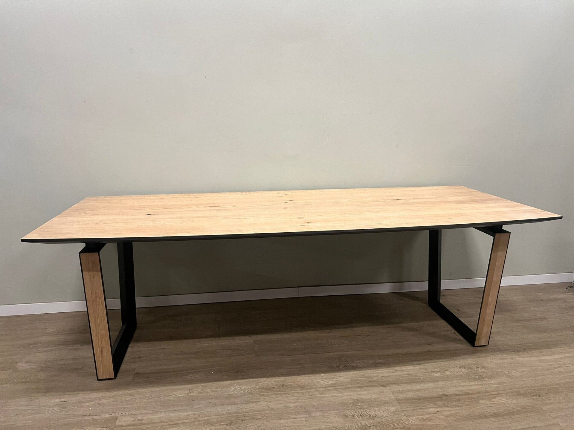 Xooon Darwin eettafel