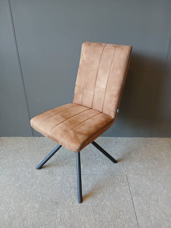 Henders en Hazel Elza eetkamerstoelen