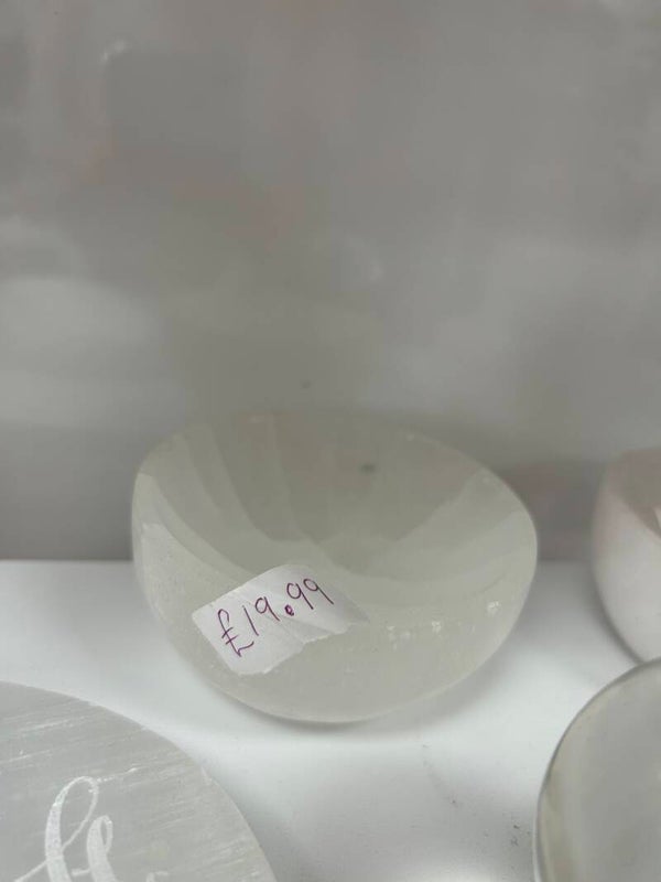 Selenite bowl