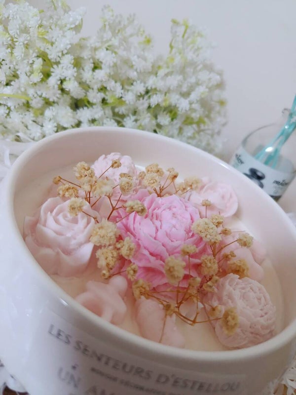 Bougie parfumée "Un amour est né " fleur de coton