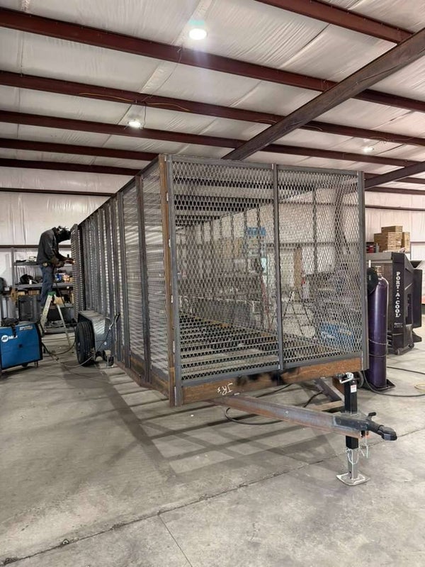 18’ × 7.5’ TRASH-HAULING TRAILER