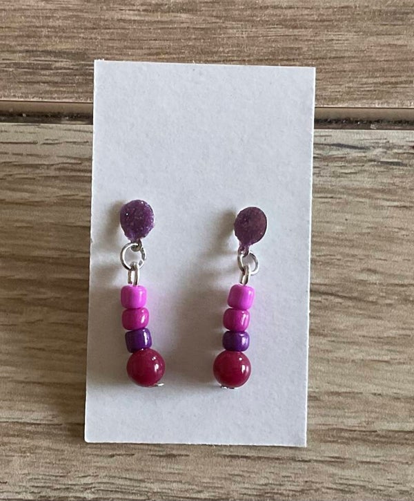 Oorsteker klein kraal kleur paars