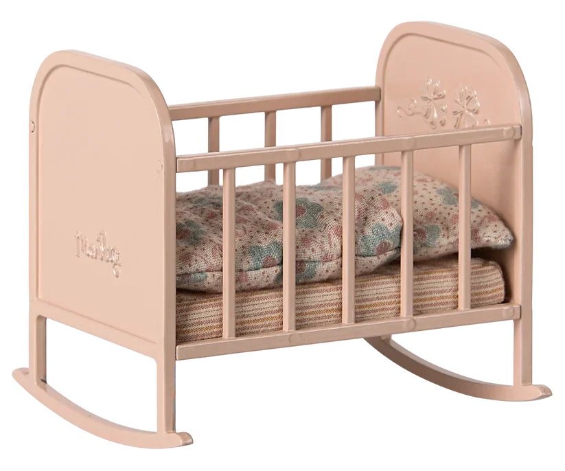 Maileg - Metalen wieg met slaapzak, Cradle with sleeping bag - Light rose
