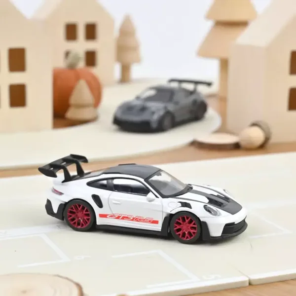 Norev - Porsche 911 GT3 RS 2022 White Weissach Pack