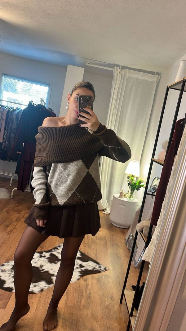 Maglione morbido spalle scoperte