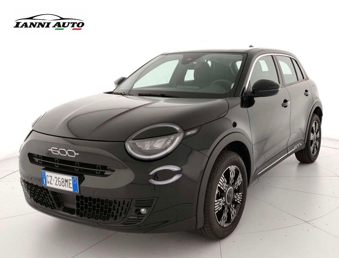 Fiat 600 1.2T Hybrid 136cv eDCT 2024 27.000km