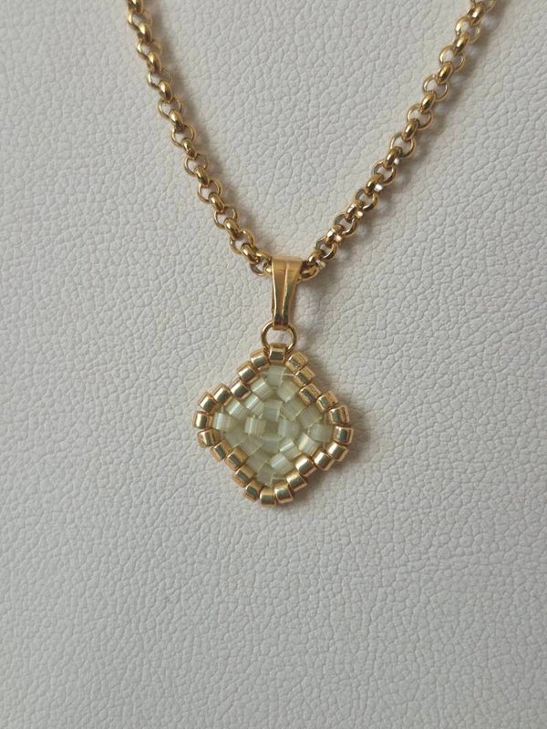 Lumivara Ketting – muntgroen/goud