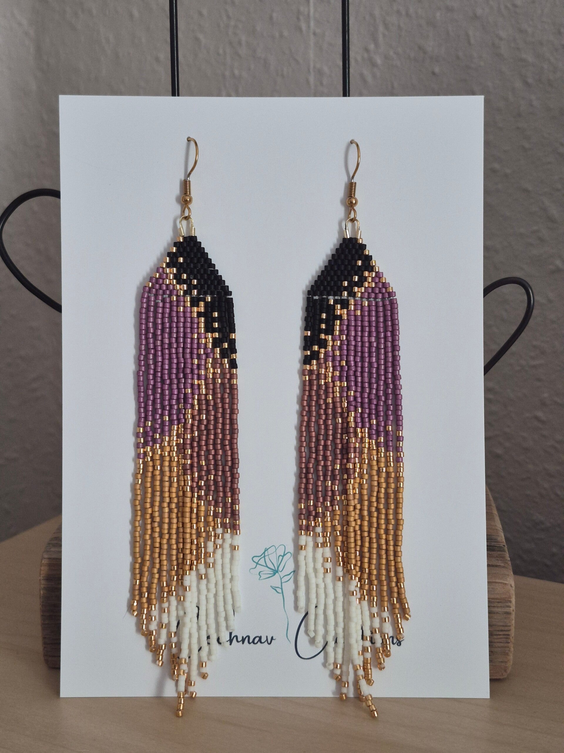 Desert Ember – Luxe Franje Oorbellen in Goud, Magenta & Crème