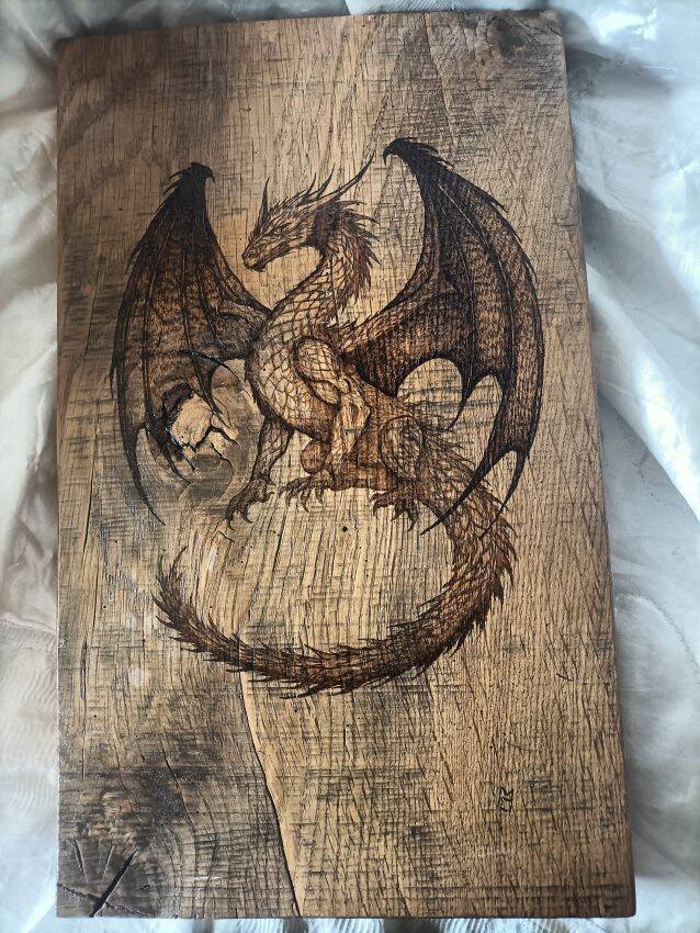 lafabriclaire-plateau-cuisine-gravure-main-artisanale-planche-a-decouper-dragon-idee-cadeau-standard-tt9rhs.jpg