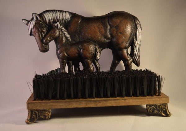 Paard , met veulen , deurstopper/beeld , gemaakt van gietijzer