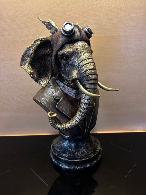 Olifant steampunk beeld