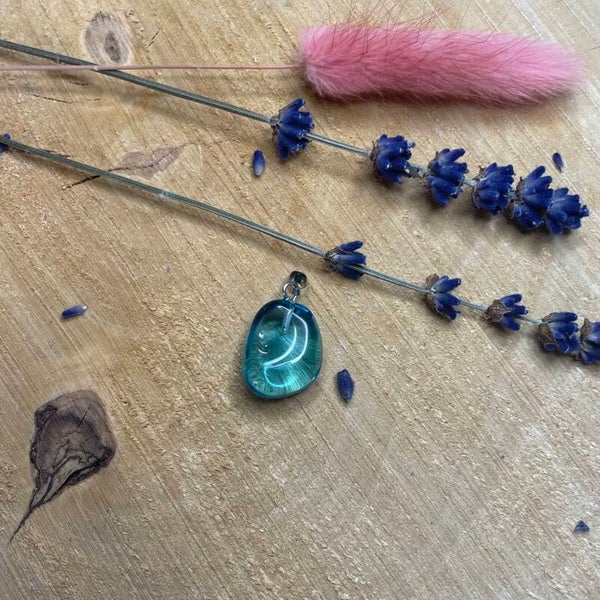 Aqua Aura kwarts edelsteenhanger