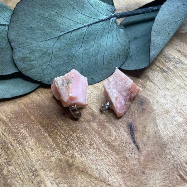Roze ruwe opaal edelsteen hanger