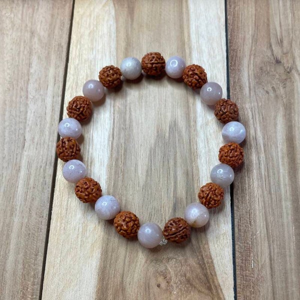 Rudraksha perzik maansteen armband
