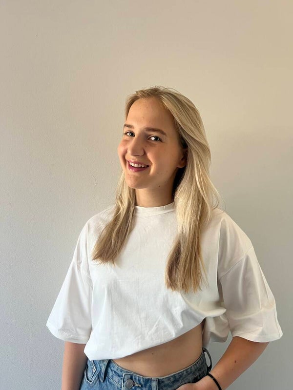 Basic White Anna shirt