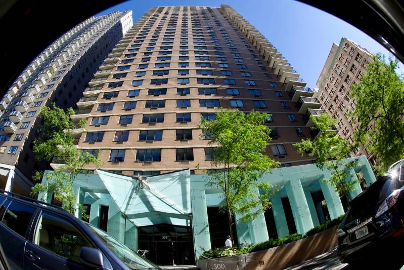 _nyc4435-standard-3hm3ty.jpg