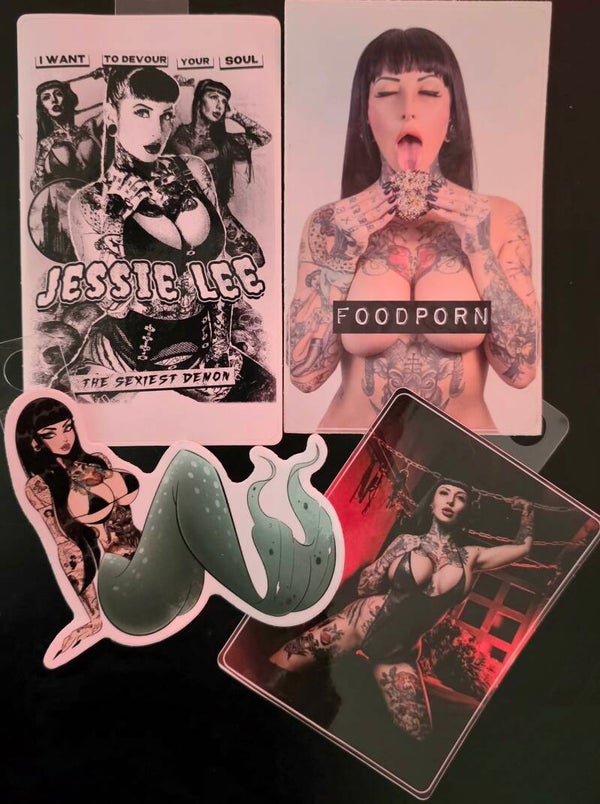 Sticker 4 pack!