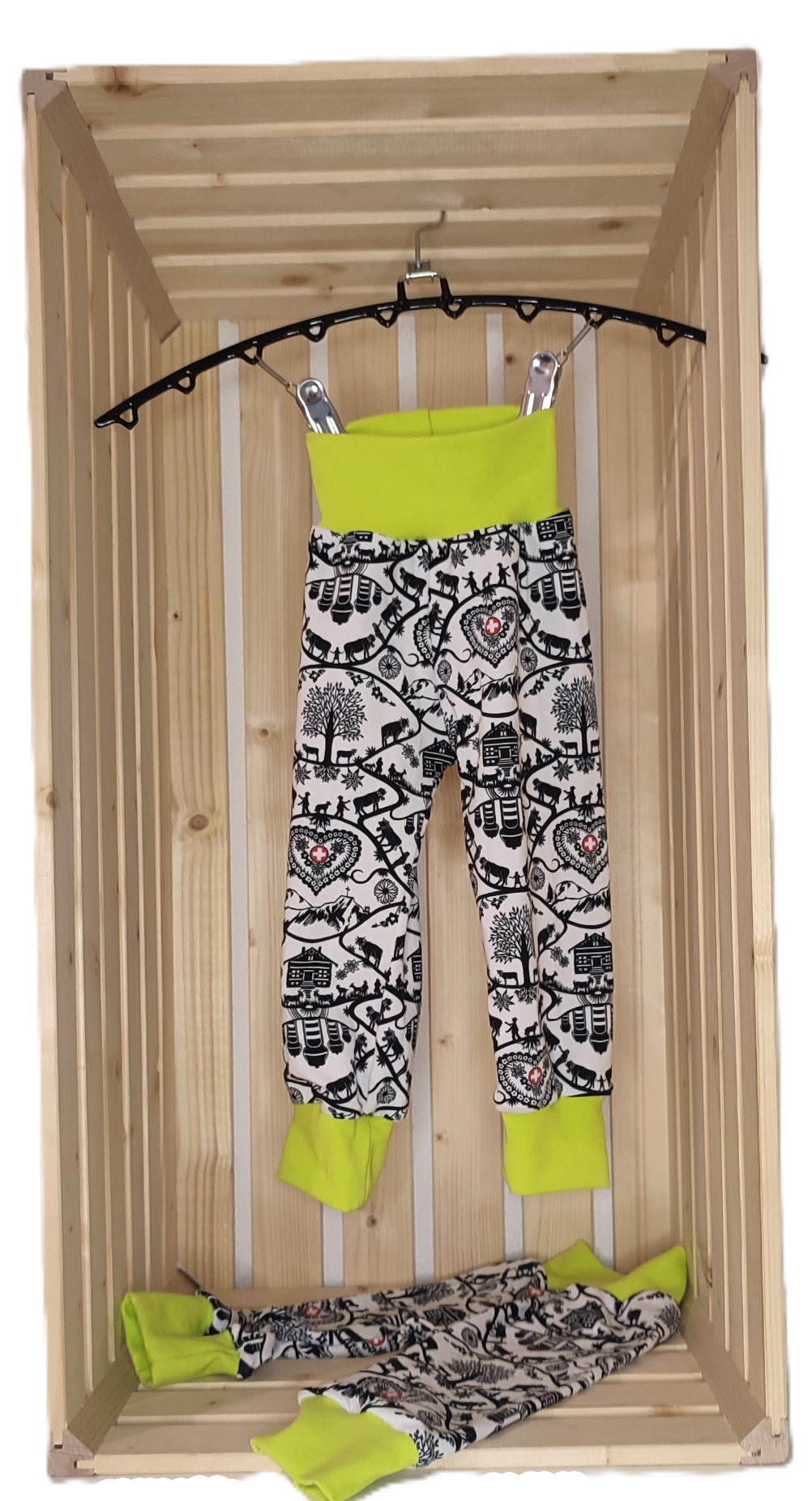 Hose - Scherenschnitt/lime