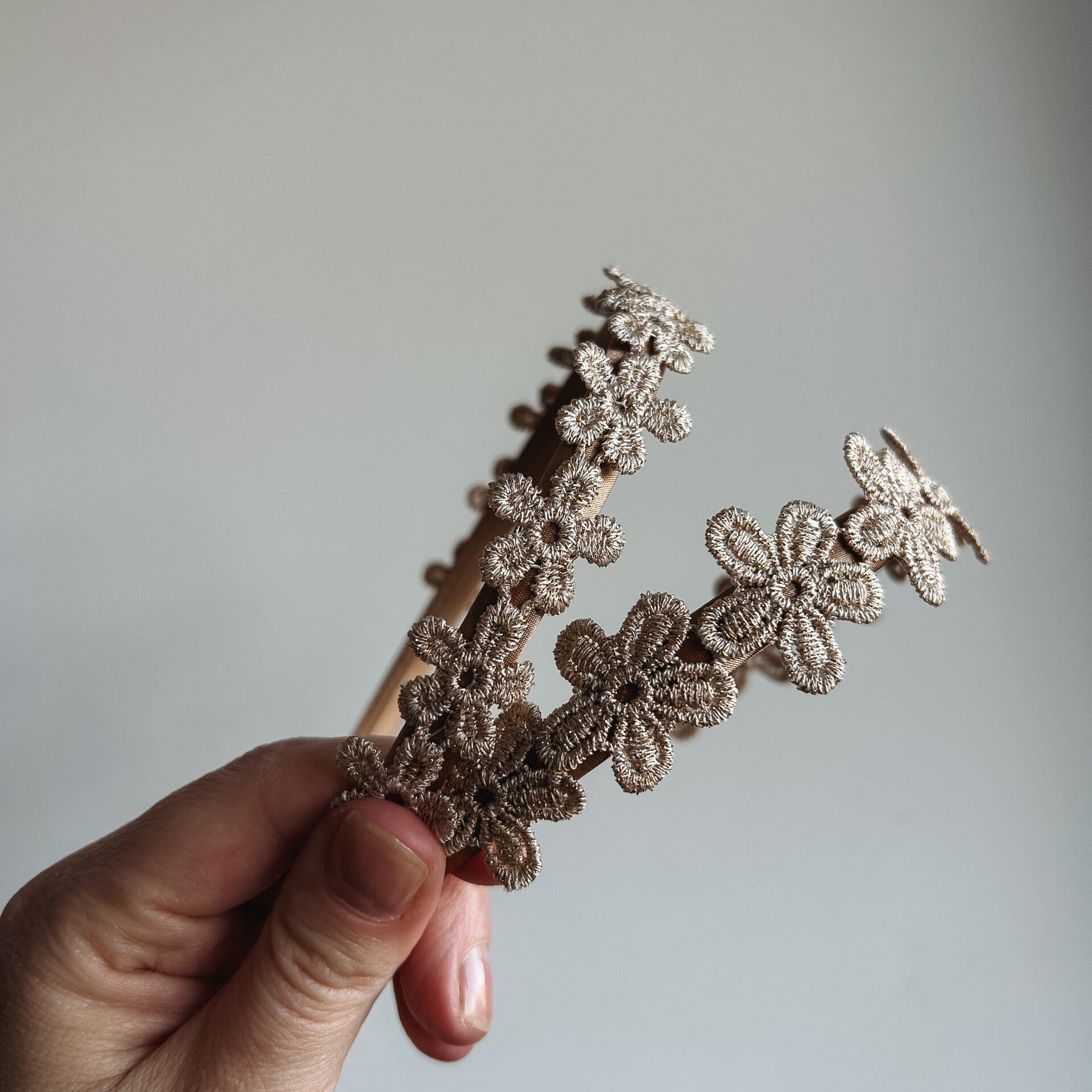 Diadeem - Golden flowers