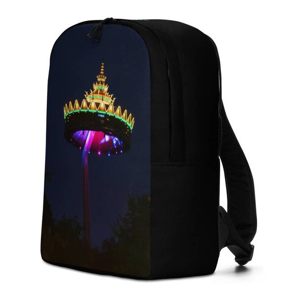 Minimalist backpack with panorama tower