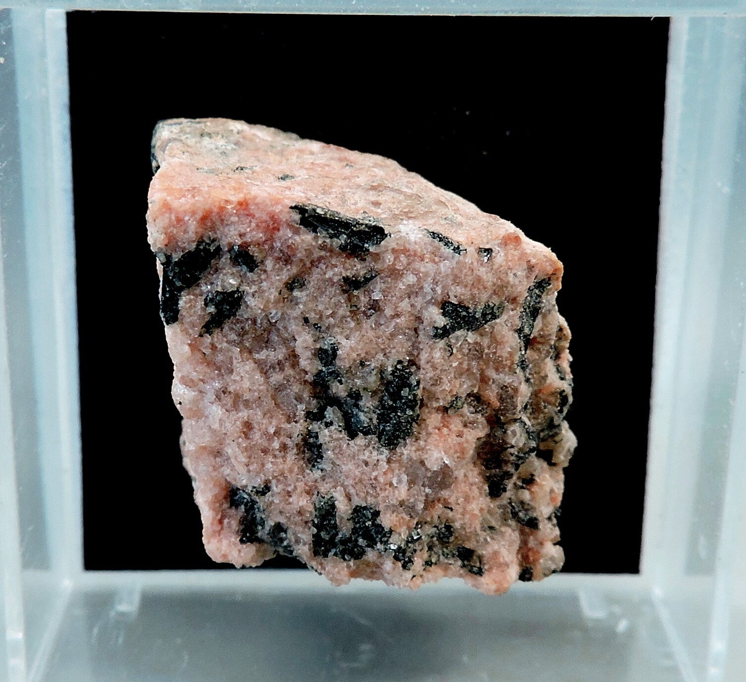 Armstrongite from Mongolia – thumbnail