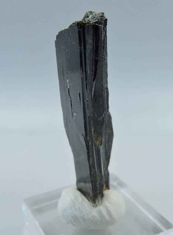 Augite crystal from Madagascar – thumbnail