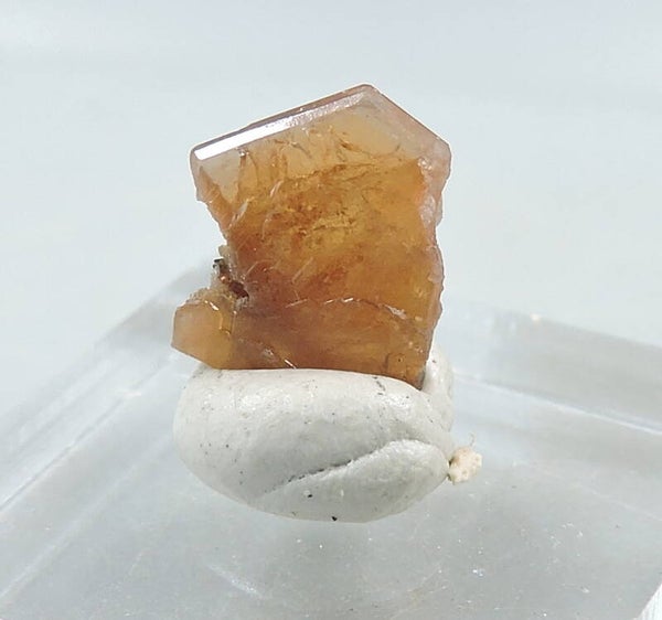 Bastnäsite-(CE) from France – thumbnail