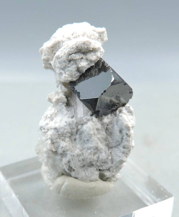Bixbyite -Mn on matrix from Thomas Range, USA – type locality - thumbnail