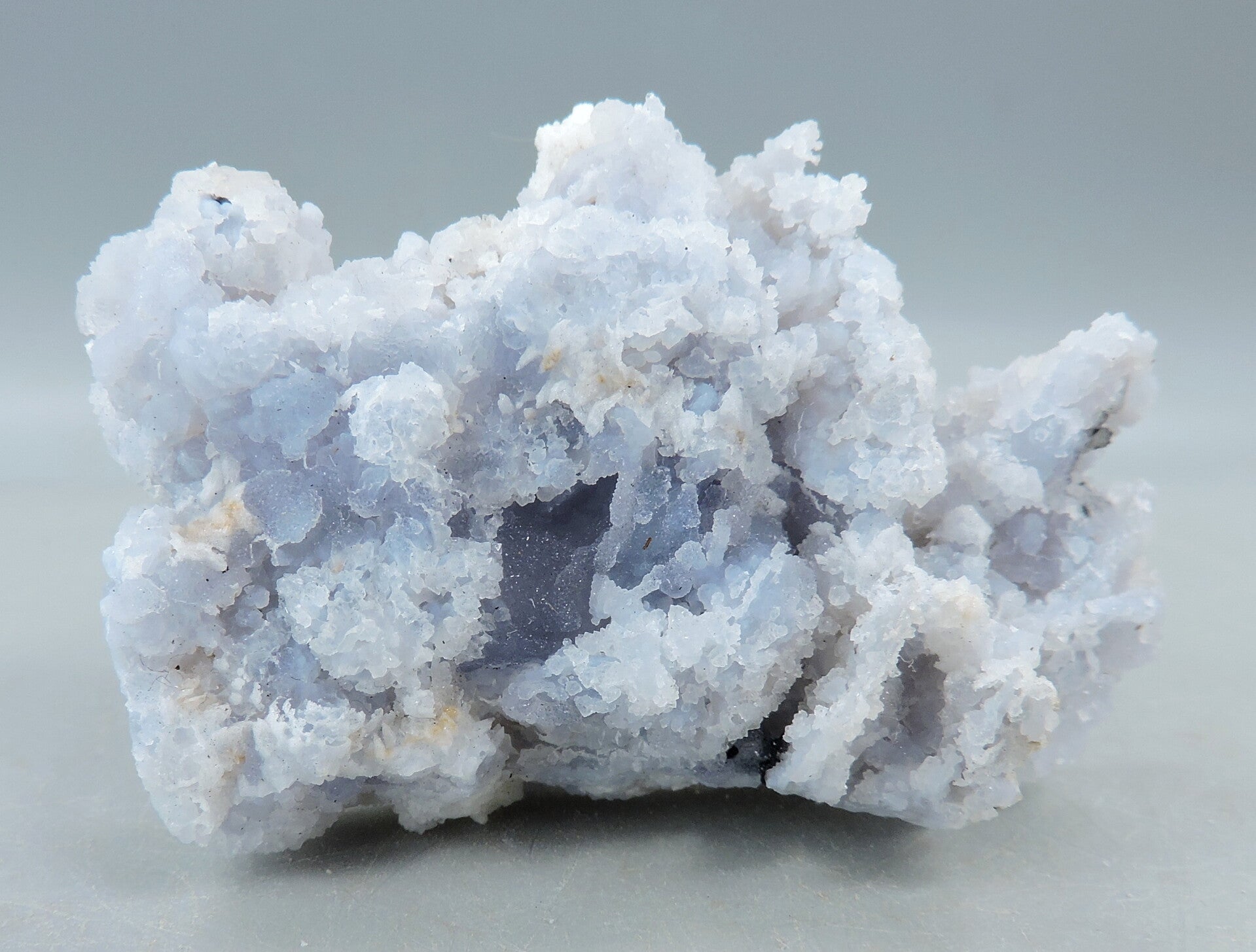 Blue chalcedony with calcite from Bulgaria – miniature
