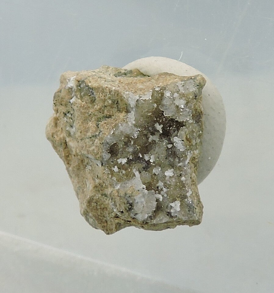 Brenkite on phillipsite from Germany – type locality - thumbnail