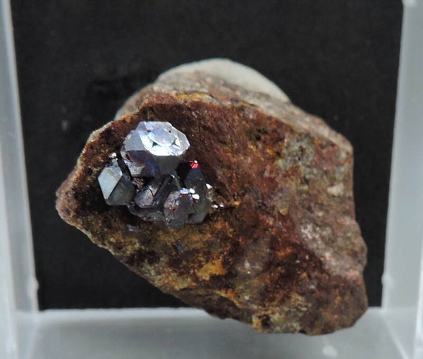 Cuprite on matrix from Mexico – thumbnail