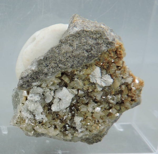 Dickite on dolomite from France – thumbnail
