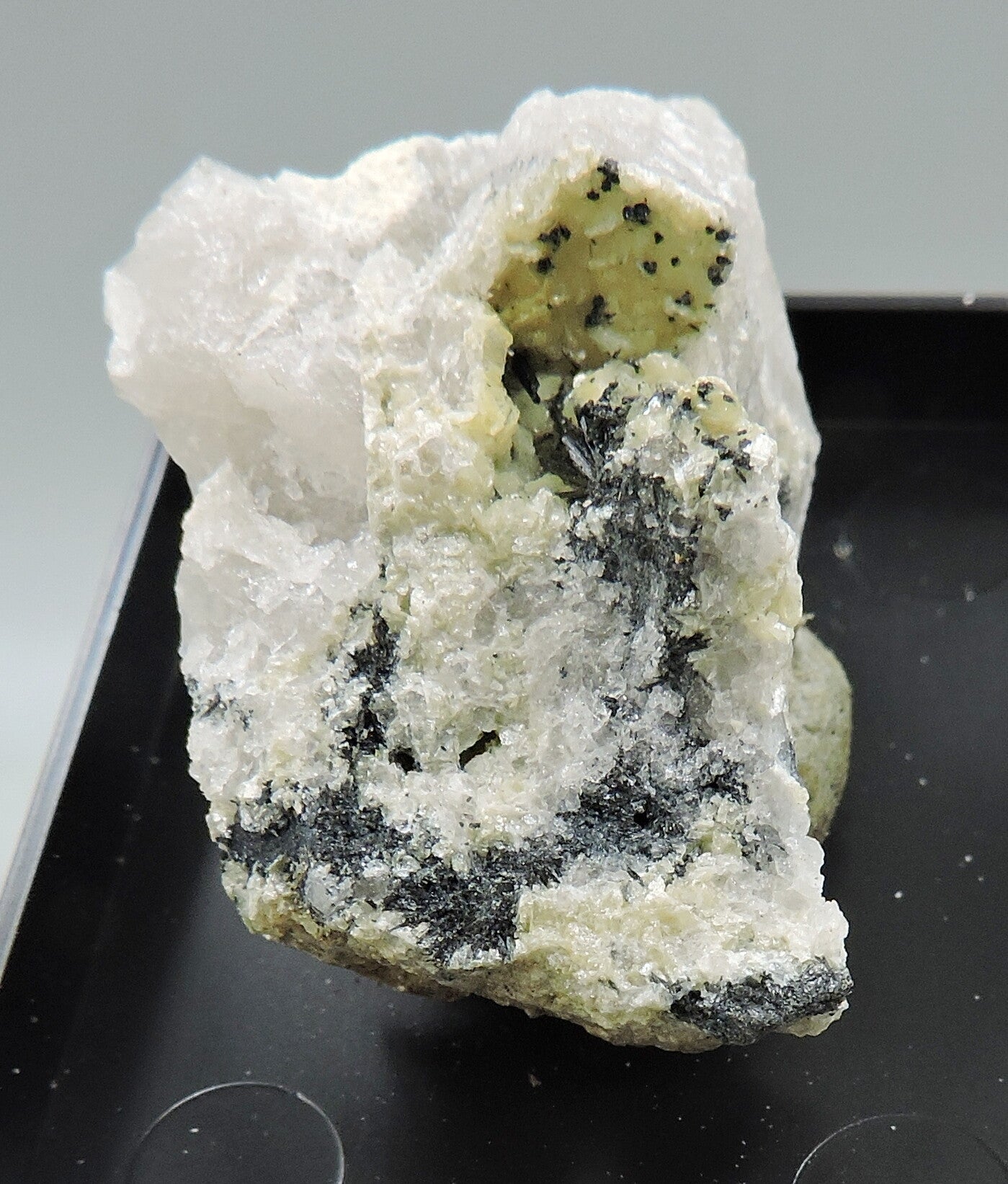 Schorl and muscovite on quartz from Cornwall, England, UK – thumbnail