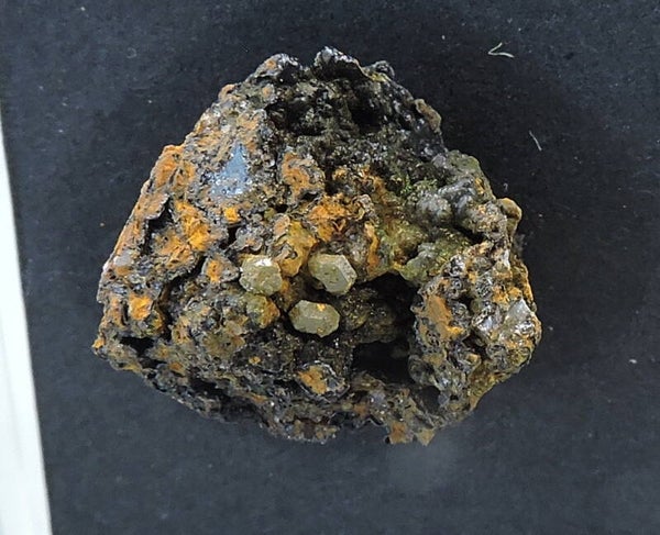 Bromine-bearing chlorargyrite / embolite from Australia – thumbnail