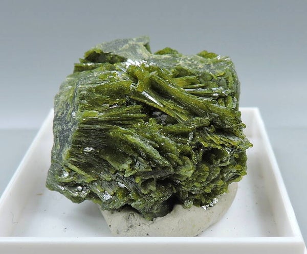 Epidote from Norway – thumbnail