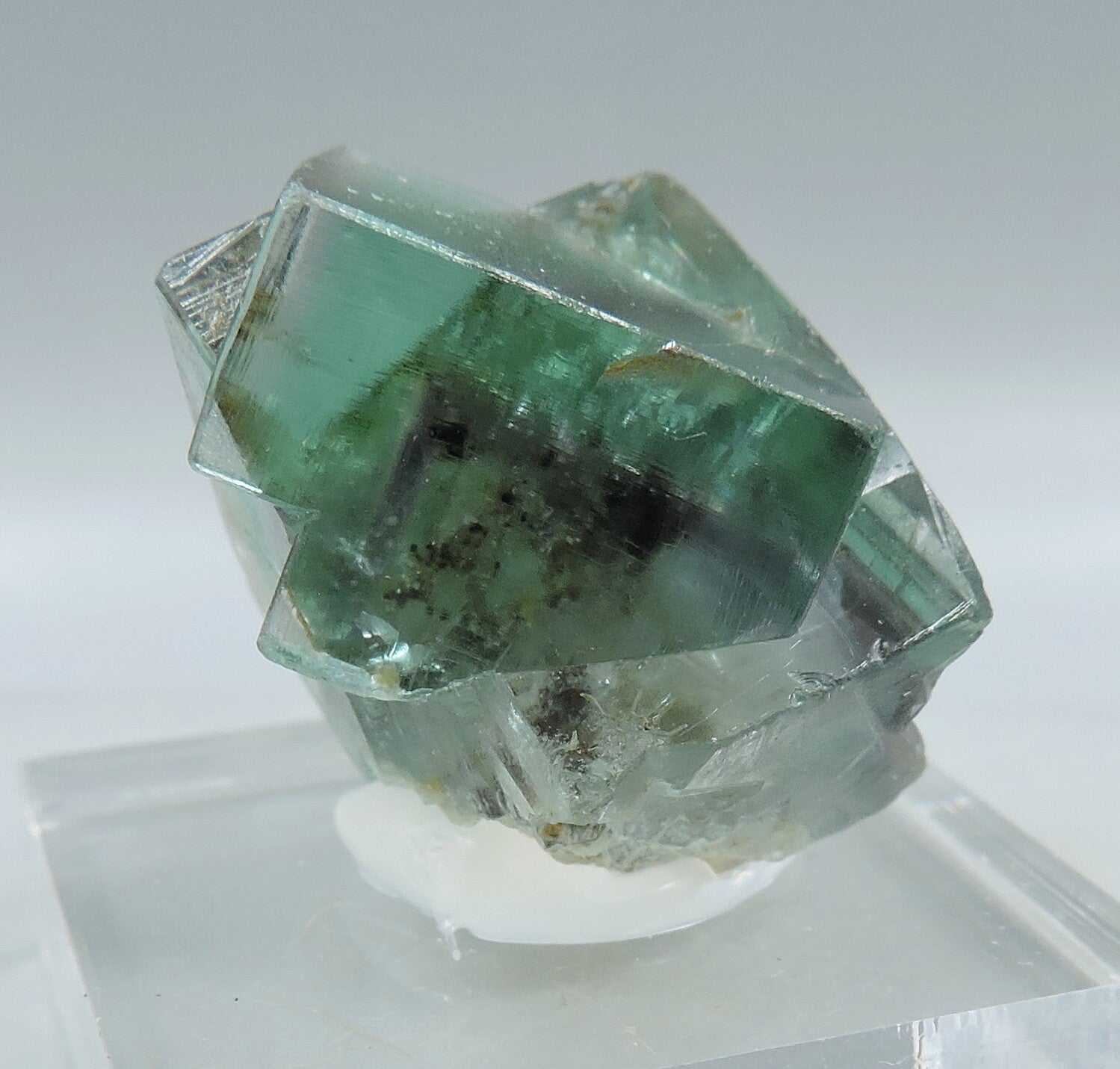 Fluorite from Weardale, England, UK – fluorescent - thumbnail