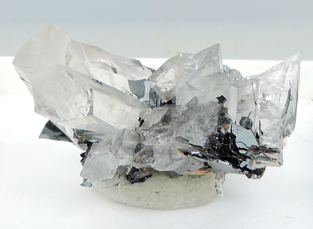 Hematite on quartz from China – thumbnail